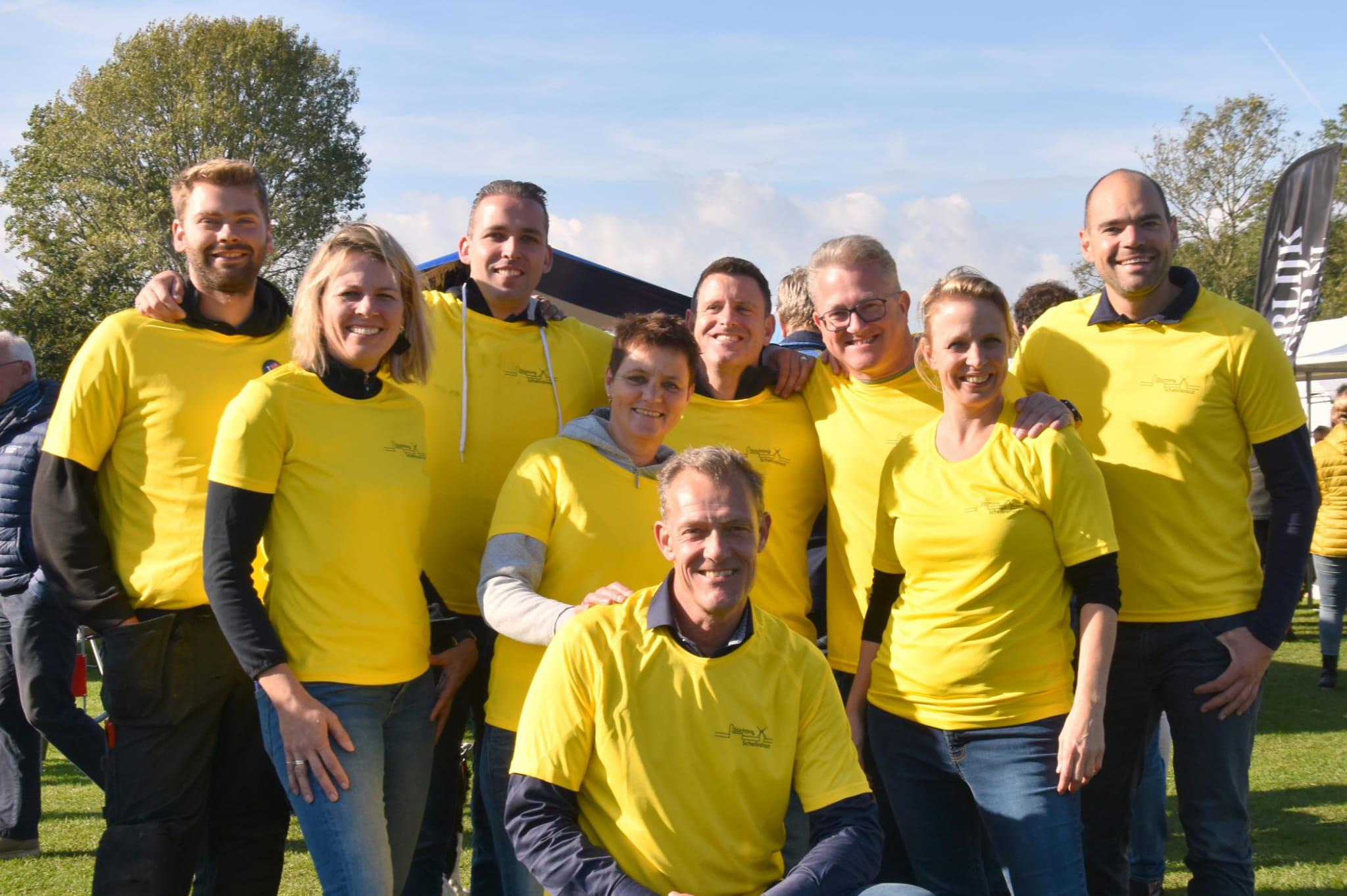 Schellinkhouters gaan voorlopig zelf dorpshuis beheren: ’Zien welke haken en ogen hieraan zitten’